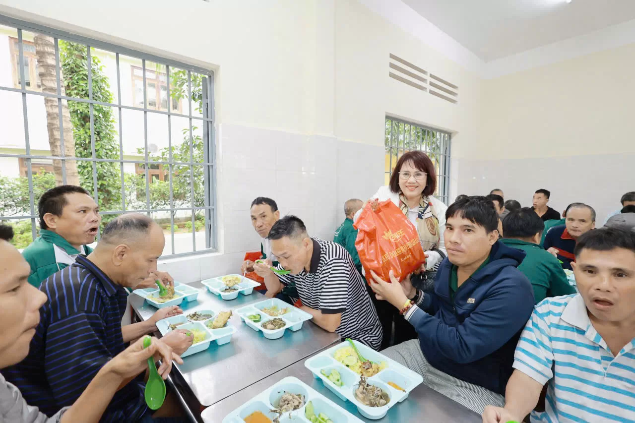 Tết đến Xuân về