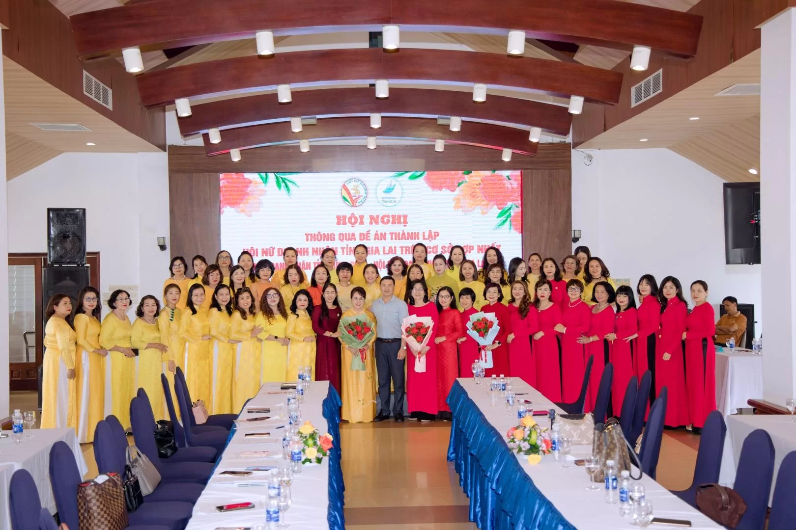 sáp nhập thành lập Hội Nữ doanh nhân tỉnh Gia Lai.