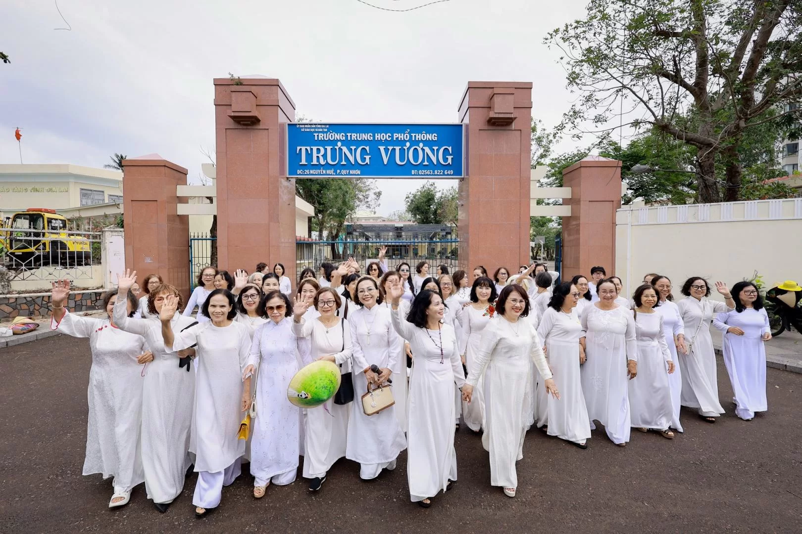 cựu nữ sinh Trường Nữ Trung học Qui Nhơn niên khóa 1968–1975